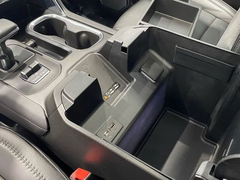 Used 2024 GMC Sierra 1500 Denali image 35