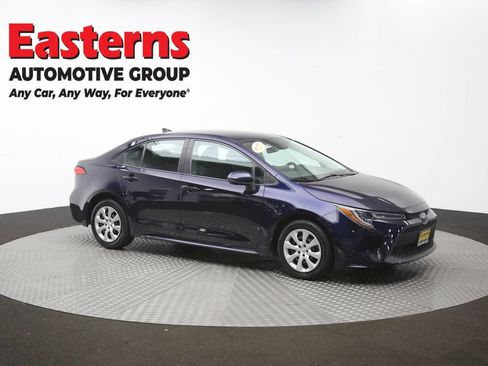 Used 2021 Toyota Corolla LE FWD image 47