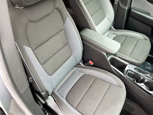 Used 2024 Chevrolet TrailBlazer LT image 26