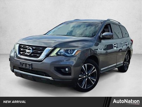 Used 2018 Nissan Pathfinder Platinum image 1
