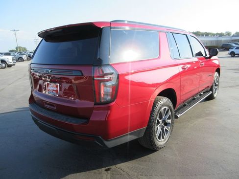 Certified 2023 Chevrolet Suburban Z71 AWD/4WD image 6