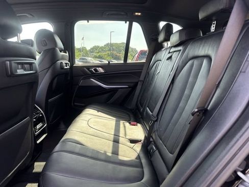 Used 2022 BMW X5 sDrive40i w/ Premium Package RWD image 9