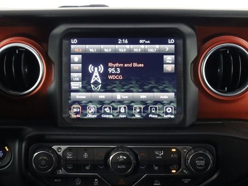 Used 2022 Jeep Gladiator Rubicon w/ LED Lighting Group AWD/4WD image 27