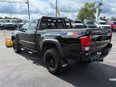 Used 2020 Toyota Tacoma SR w/ SX Package AWD/4WD image 5