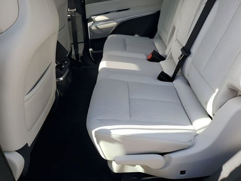 New 2026 Cadillac Vistiq Luxury AWD/4WD image 20