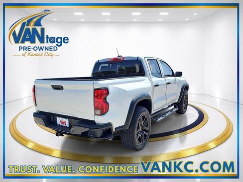 Used 2024 Chevrolet Colorado Trail Boss w/ Technology Package AWD/4WD image 6