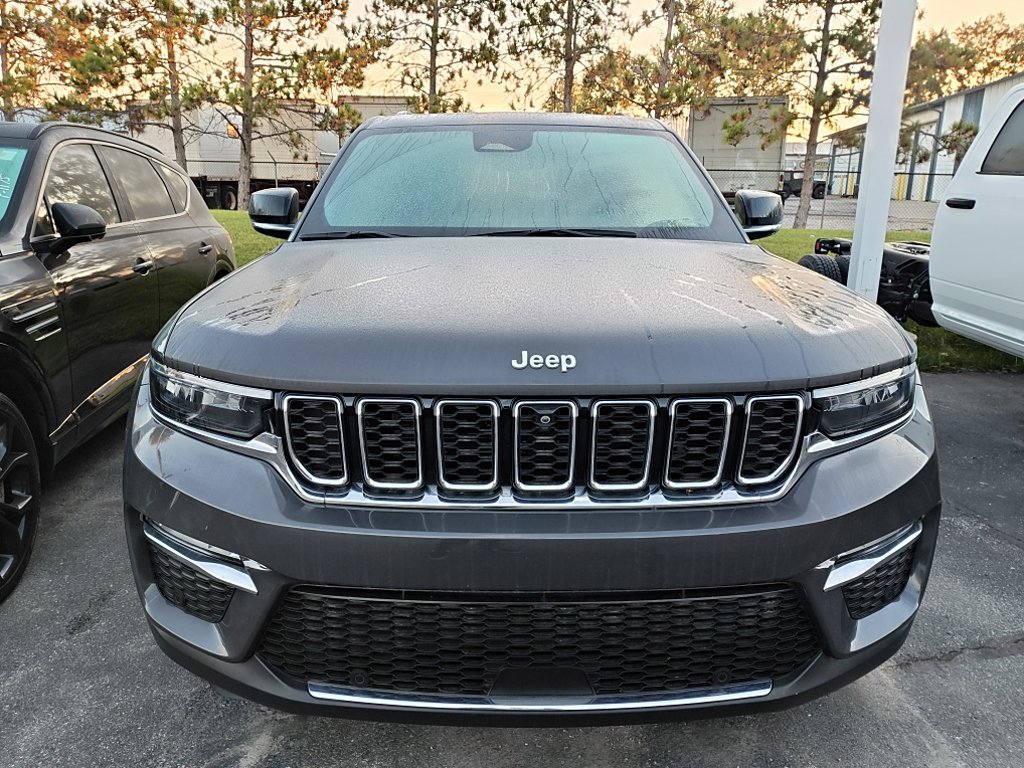 Used 2024 Jeep Grand Cherokee Limited w/ Luxury Tech Group II AWD/4WD image 7