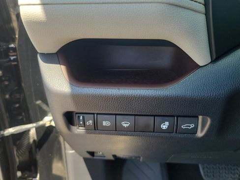 Used 2020 Toyota RAV4 Limited w/ Limited Grade Weather Package AWD/4WD image 27