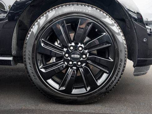 Used 2023 Lincoln Navigator Reserve AWD/4WD image 27