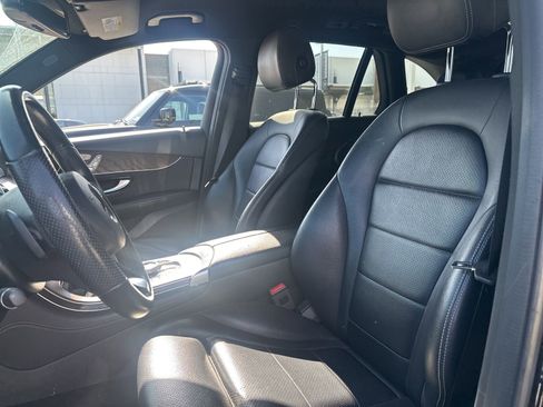 Used 2019 Mercedes-Benz GLC 300 image 11