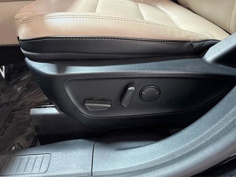 Used 2021 Ford Escape SEL AWD/4WD image 19