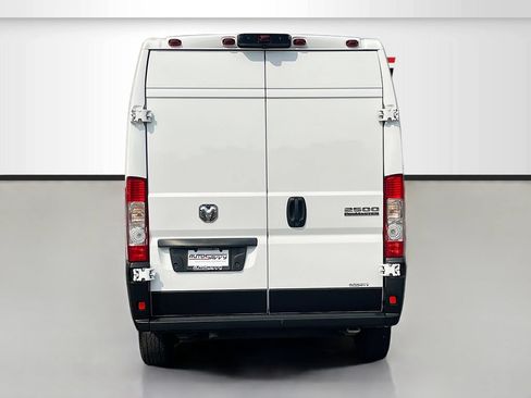 Used 2023 RAM ProMaster 2500 FWD image 6