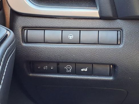 Certified 2025 Nissan Rogue SV image 16