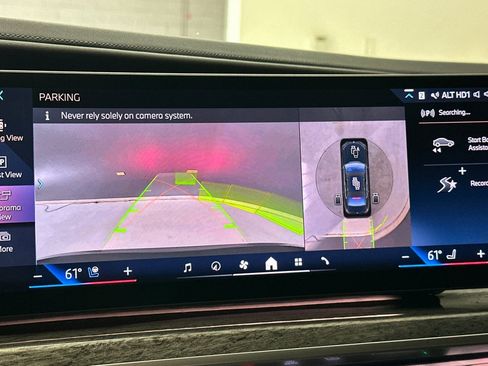 Certified 2023 BMW i7 xDrive60 AWD/4WD image 25