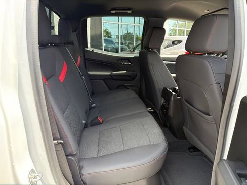 Used 2024 Chevrolet Colorado Z71 w/ Z71 Convenience Package 2 AWD/4WD image 22