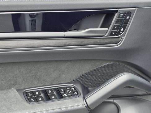 New 2026 Porsche Cayenne GTS AWD/4WD image 24