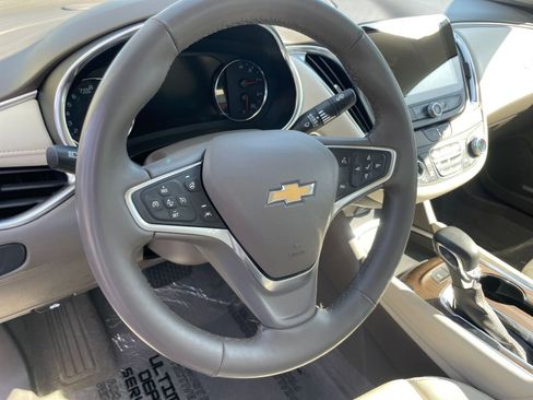 Used 2024 Chevrolet Malibu LT image 28