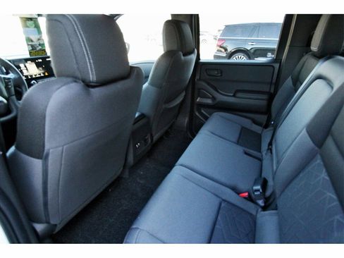 New 2026 Nissan Frontier SV w/ SV Convenience Package image 11