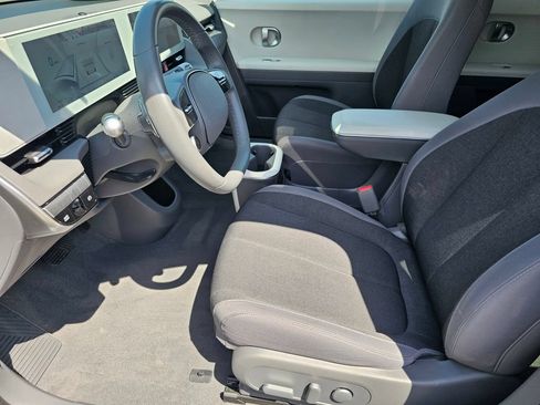 Certified 2024 Hyundai Ioniq 5 SE RWD image 24