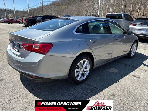 Used 2025 Chevrolet Malibu LT FWD image 5