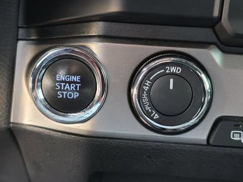 Certified 2020 Toyota Tacoma Limited image 19