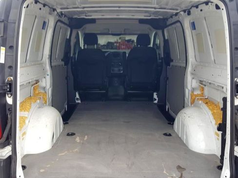 Used 2018 Mercedes-Benz Metris image 10