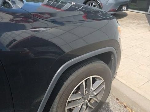 Used 2020 Jeep Grand Cherokee Limited RWD image 6