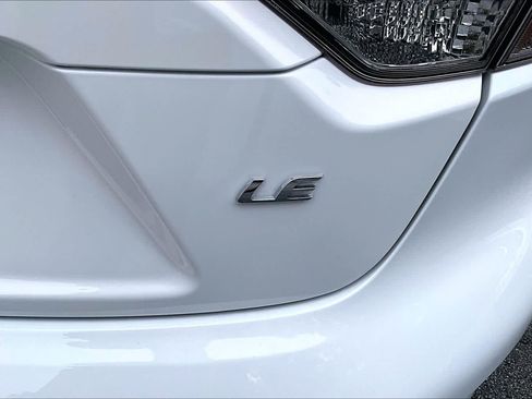 Certified 2025 Toyota Corolla LE FWD image 10