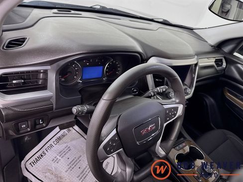 Certified 2023 GMC Acadia SLE w/ Driver Convenience Package image 9