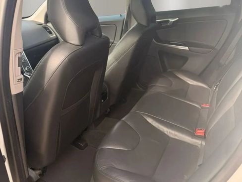 Used 2016 Volvo XC60 T5 Premier AWD/4WD image 10