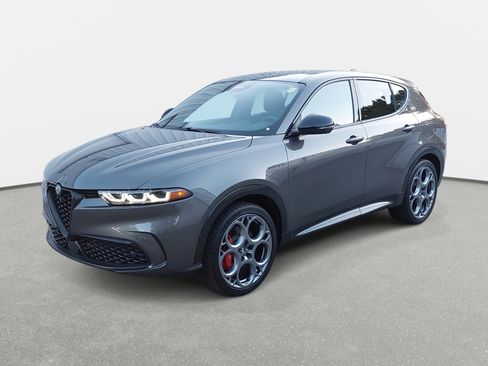 Used 2024 Alfa Romeo Tonale Veloce image 1