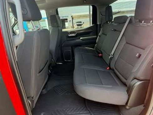 Used 2025 Chevrolet Silverado 1500 LT image 12