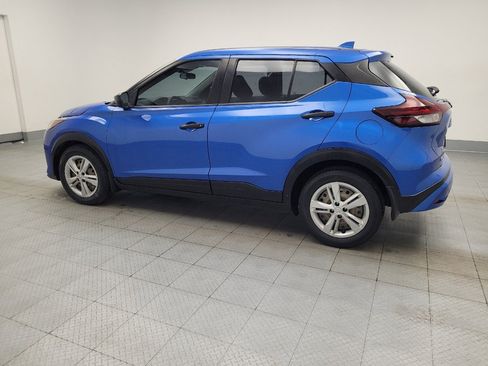 Used 2021 Nissan Kicks S FWD image 3