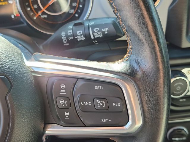 Used 2022 Jeep Wrangler Unlimited Sahara AWD/4WD image 17