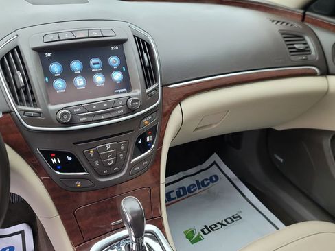 Used 2017 Buick Regal Premium w/ Driver Confidence Package #1 image 21