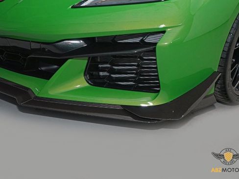 Used 2026 Chevrolet Corvette ZR1 w/ ZR1 Carbon Fiber Aero Package image 9