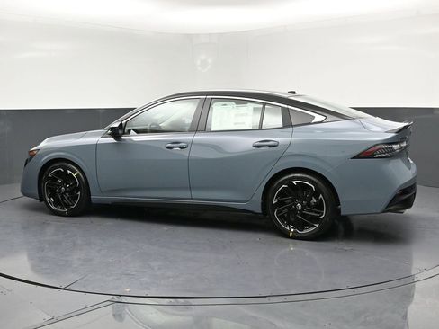 New 2026 Nissan Sentra SR w/ SR Premium Package image 28