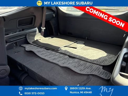 Used 2025 Subaru Ascent Premium AWD/4WD image 14