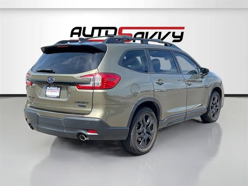 Used 2024 Subaru Ascent Onyx Edition image 7