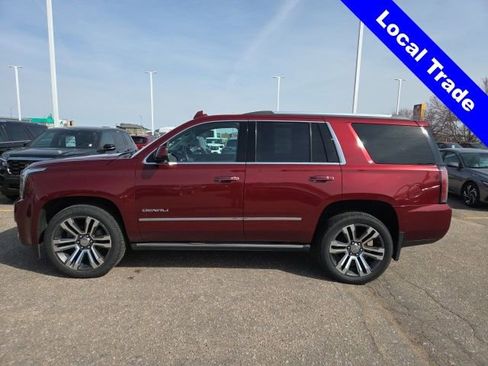 Used 2018 GMC Yukon Denali w/ Denali Ultimate Package AWD/4WD image 2