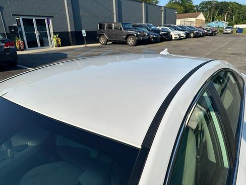 Used 2018 Hyundai Sonata SE w/ Cargo Package FWD image 12