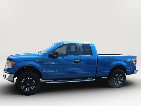 Used 2014 Ford F150 XLT w/ XLT Chrome Package AWD/4WD image 5