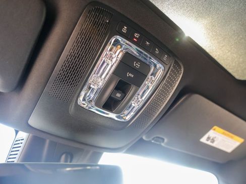 Used 2023 Mercedes-Benz EQB 350 4MATIC SUV image 22