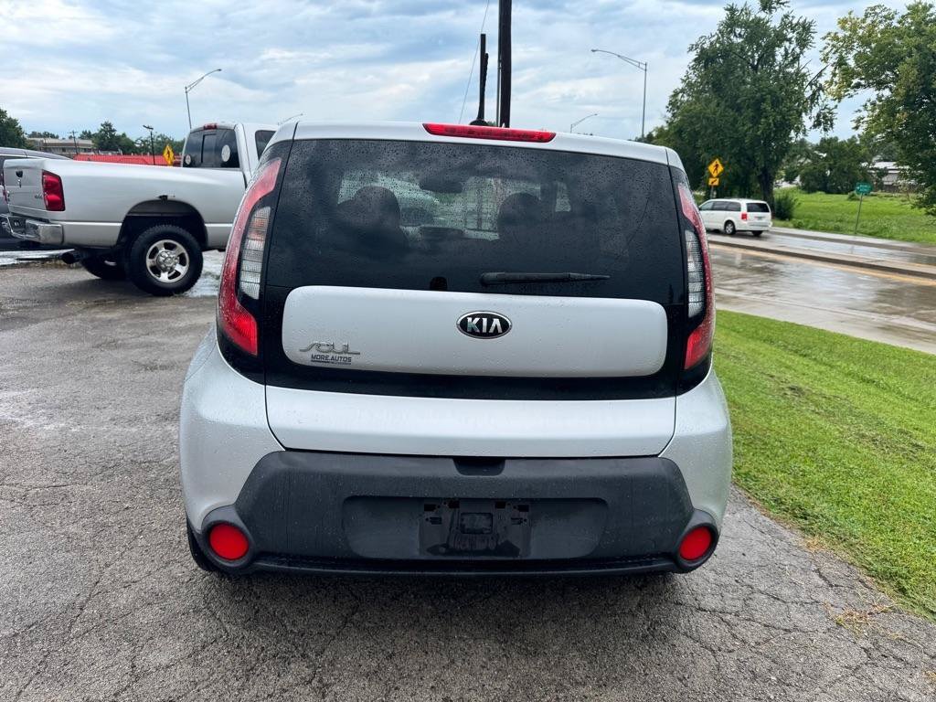 Used 2015 Kia Soul FWD image 6