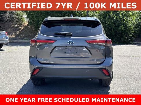 Used 2022 Toyota Highlander XLE AWD/4WD image 3