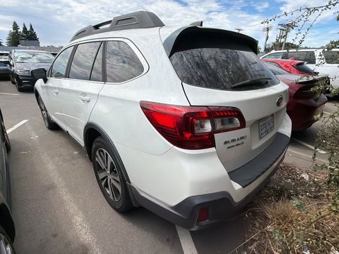 Used 2019 Subaru Outback 3.6R Limited w/ Popular Package #2 AWD/4WD image 14