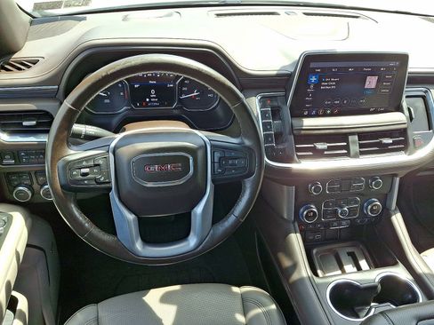 Used 2021 GMC Yukon XL SLT w/ SLT Premium Package AWD/4WD image 21