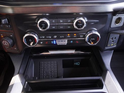 Used 2024 Ford F250 Lariat w/ Lariat Ultimate Package AWD/4WD image 21