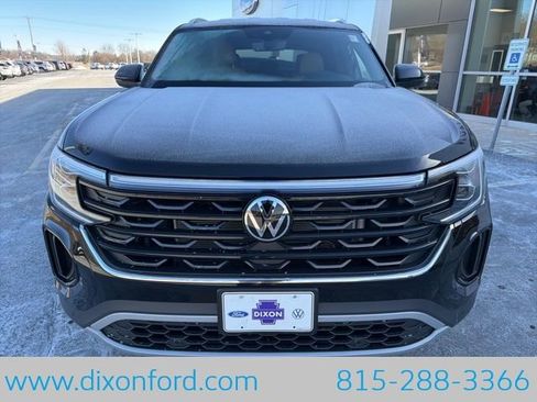 New 2026 Volkswagen Atlas Cross Sport SE AWD/4WD image 2