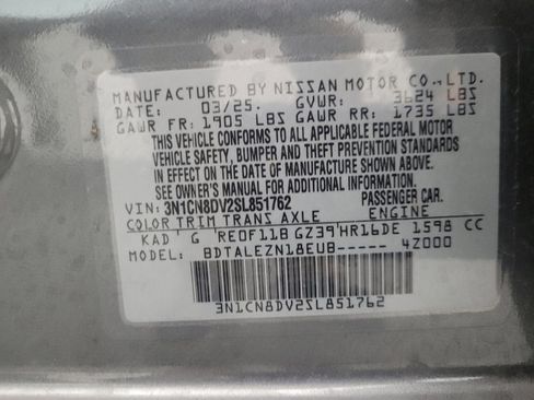 Used 2025 Nissan Versa S w/ Trunk Package image 33